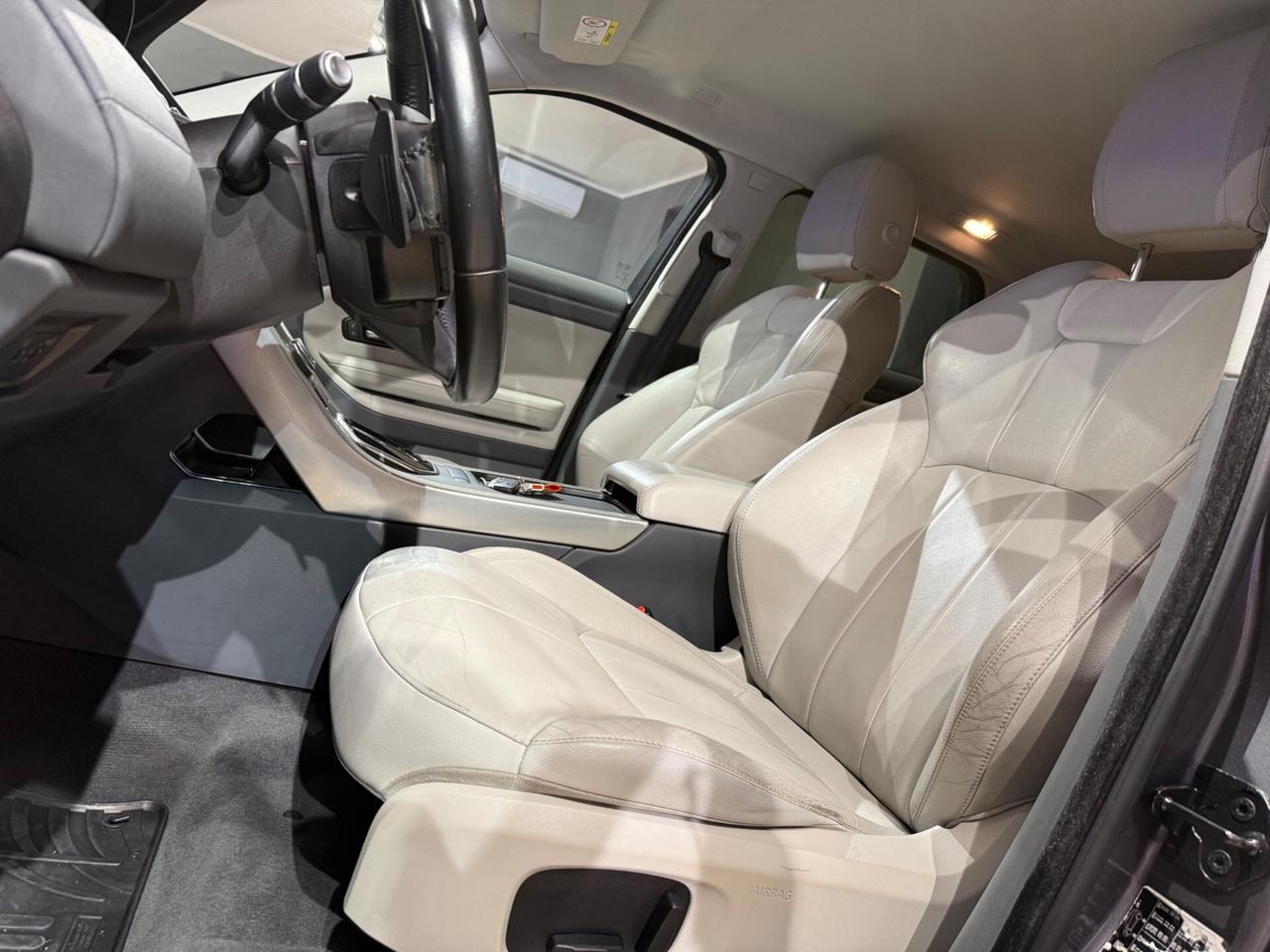 Land Rover Range Evoque 2.0 TD4 150 CV 5p. SE