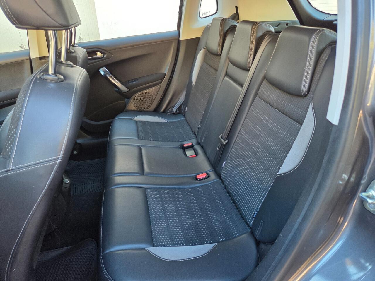 PEUGEOT 2008 1.6 E-HDi 115 CV STOP & START ALLURE