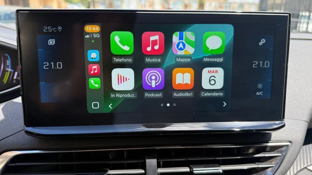 PEUGEOT 3008 HYBRID 136CV e-DCS6 ALLURE*FULL LED*CARPLAY*C.L.18