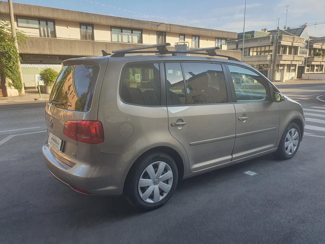 Volkswagen Touran 1.6 TDI DSG Comfortline AUTOMATICO