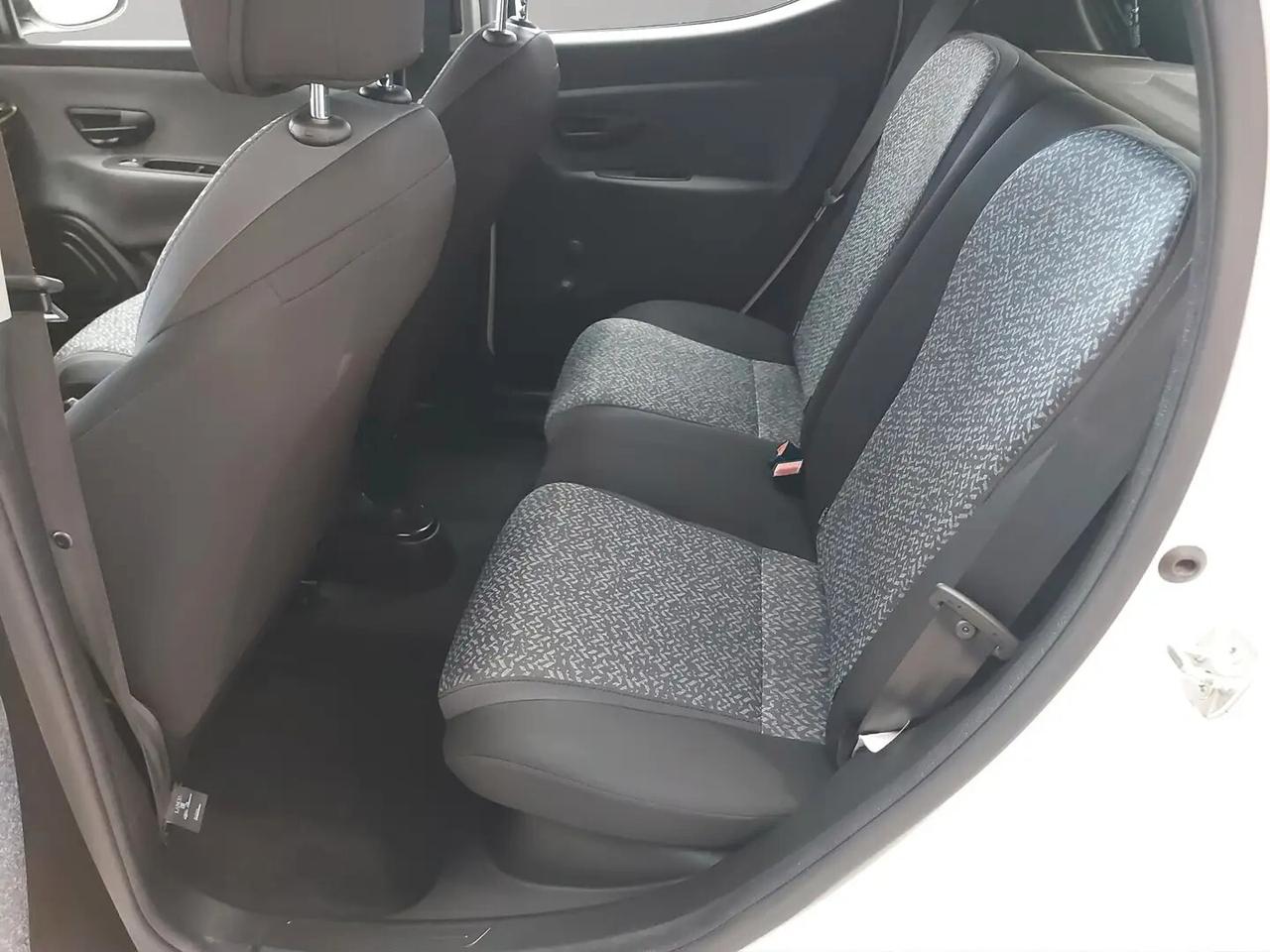 Lancia Ypsilon 1.0 FireFly 5 porte S&S Hybrid Silver
