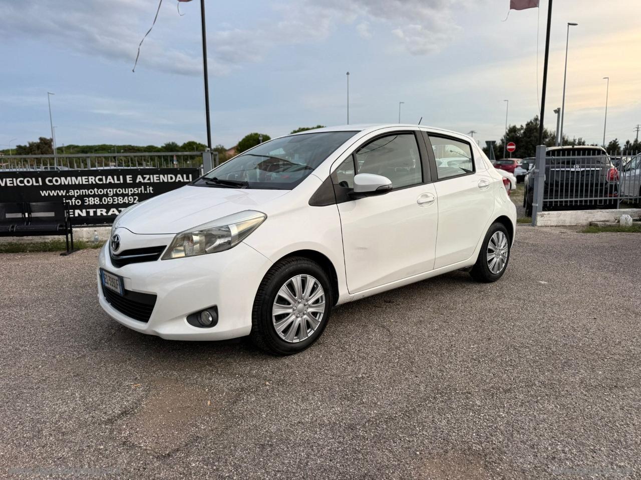 TOYOTA Yaris 1.0 5p. Lounge