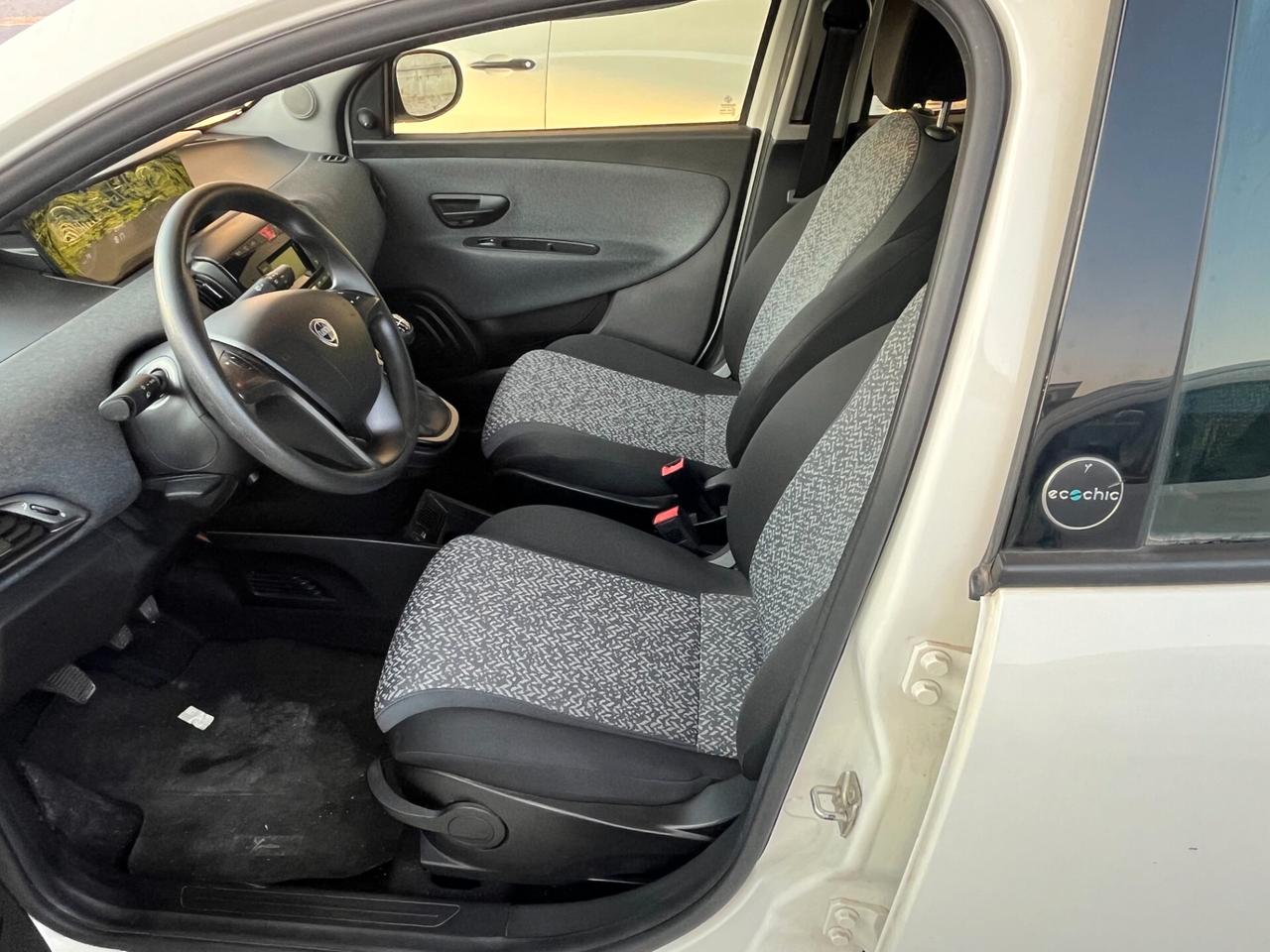 Lancia Ypsilon 1.0 IBRIDA-BENZINA 12000 KM CERTIFICATI 2020