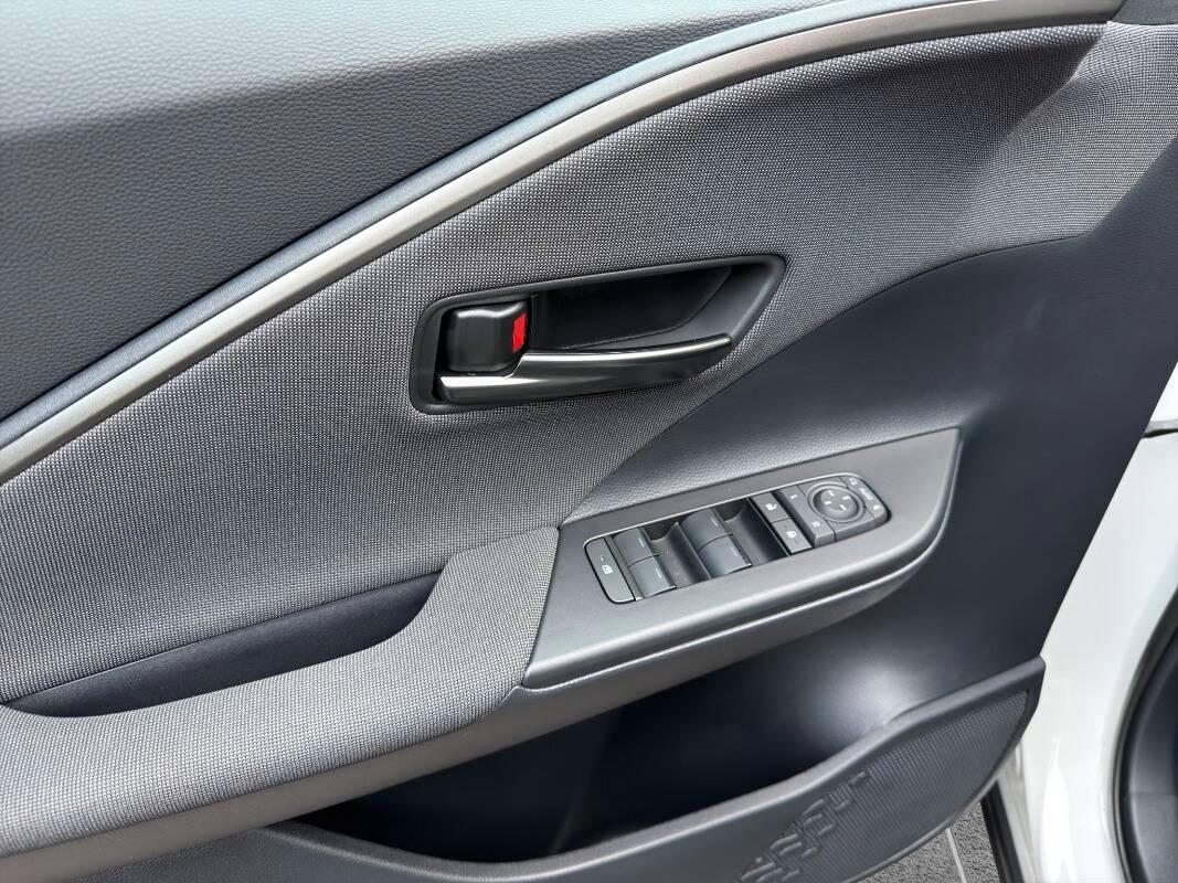 Toyota C-HR 1.8 hev Trend fwd e-cvt