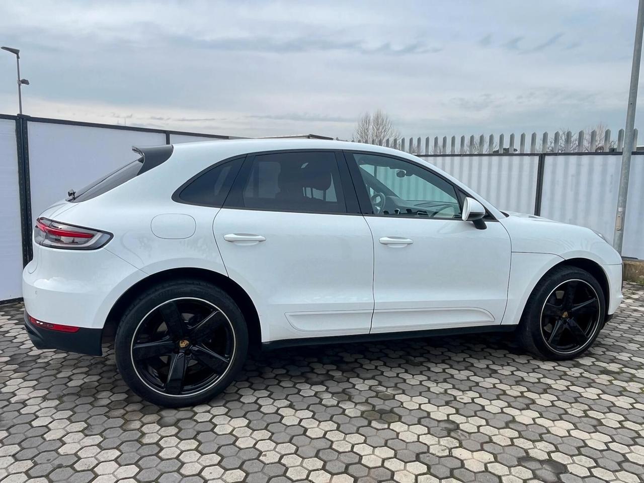 Porsche Macan 2.0