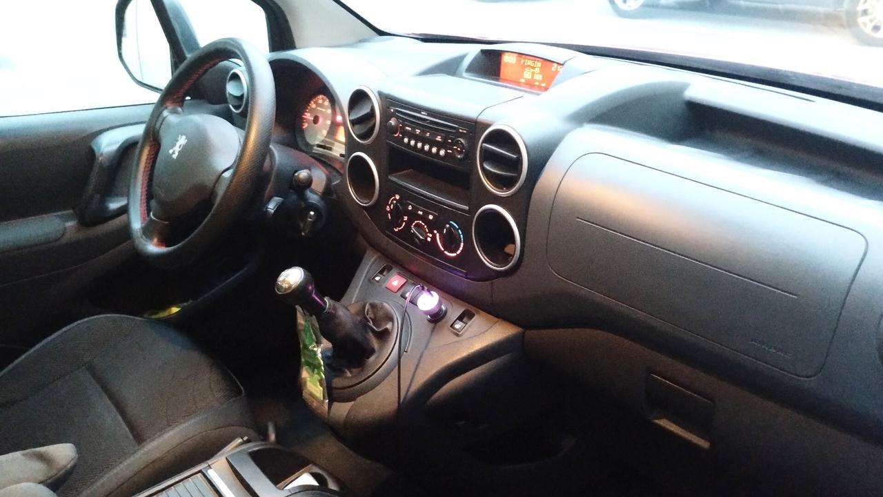 Peugeot Partner Tepee 1.6 HDi 110CV Outdoor