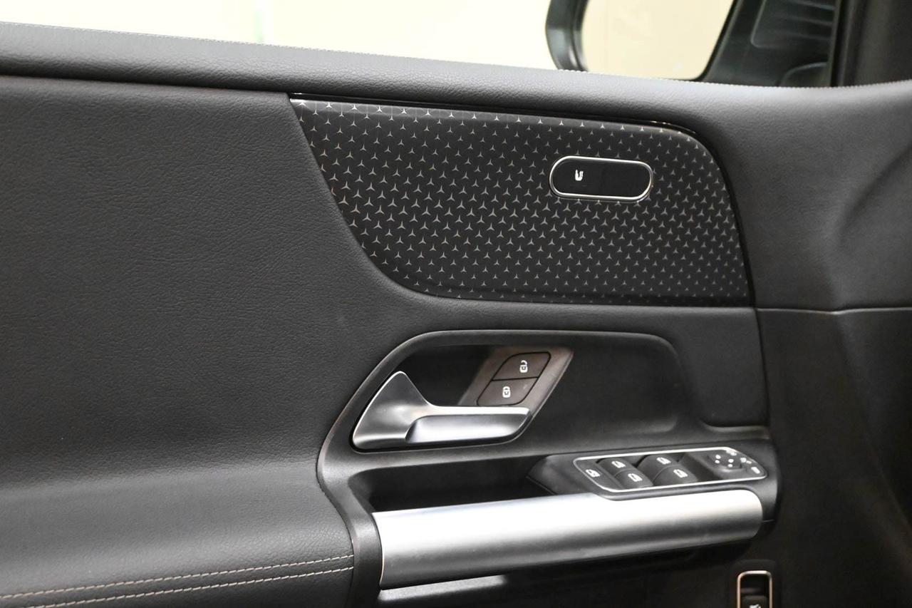 MERCEDES Classe B (W247) B 180 Automatic Ad...