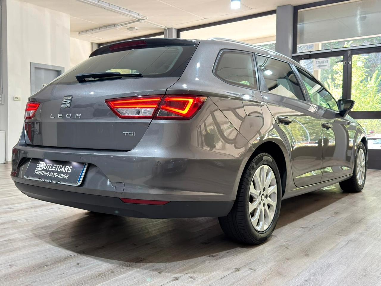 SEAT LEON ST 1.6TDI 110cv BUSINESS LED 2016