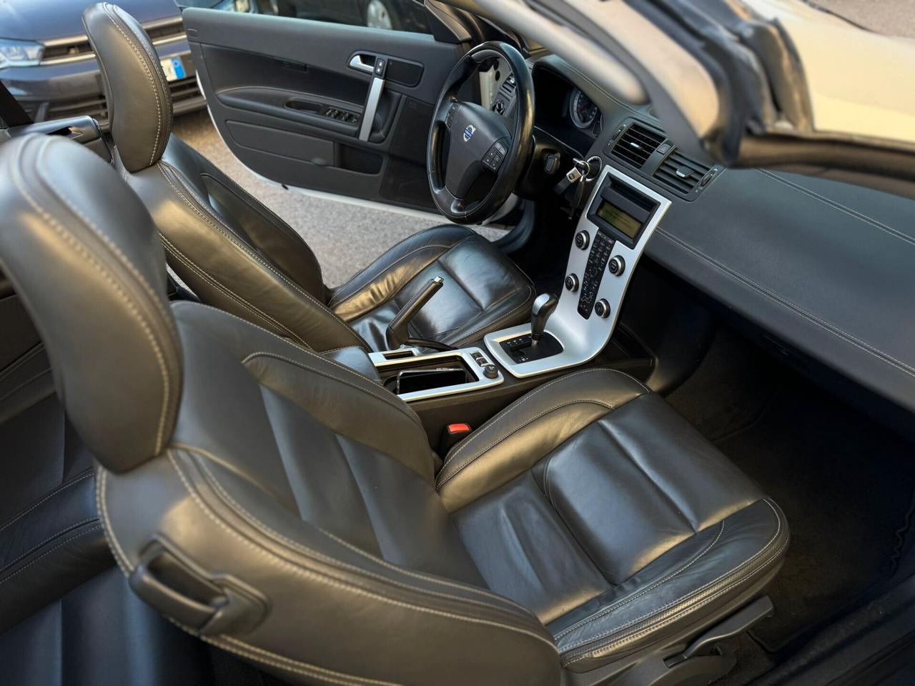 Volvo C70 D3 Geartronic Summum..CELL 320 147 1147 WUATSAPP