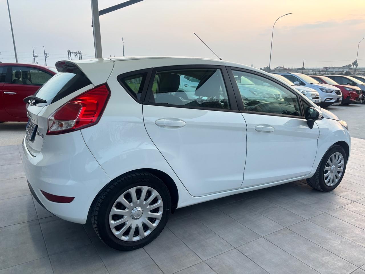 Ford Fiesta Ikon 1.2 60CV 5 porte