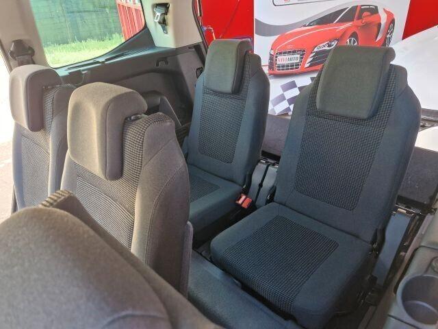 Peugeot 5008 HDI 7 POSTI CAMBIO AUTOMATICO