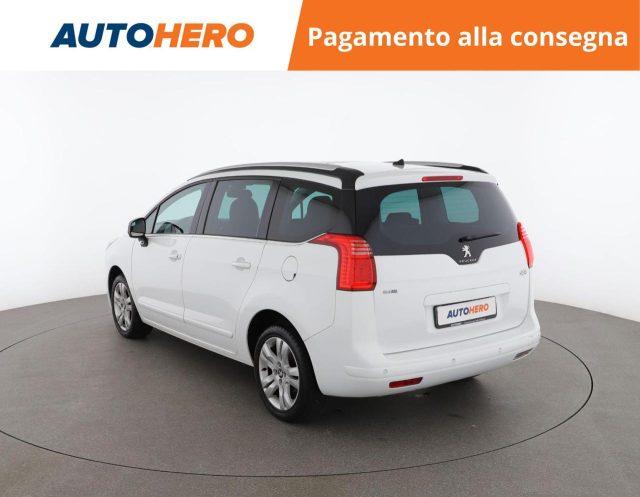 PEUGEOT 5008 BlueHDi 120 S&S Allure