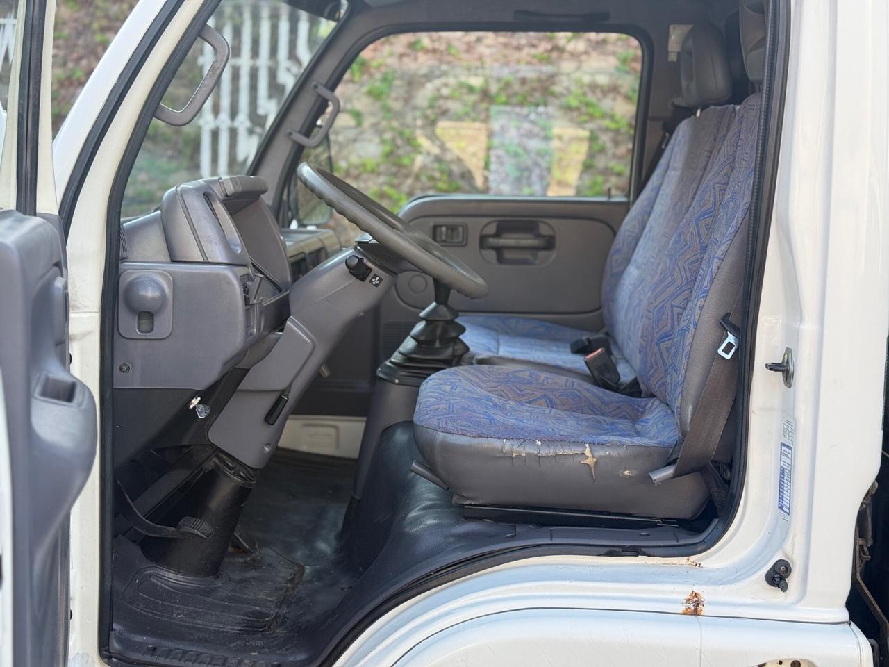 Nissan cabstar 2.5 diesel furgone aperto