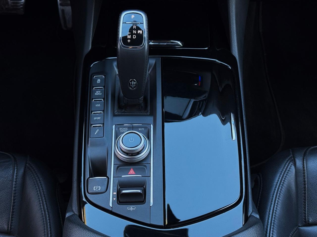 Maserati Levante 3.0 V6 Gransport 250CV TETTO SOSPENSIONI 360