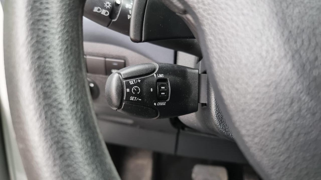 Peugeot Partner Parter trasporto disabili