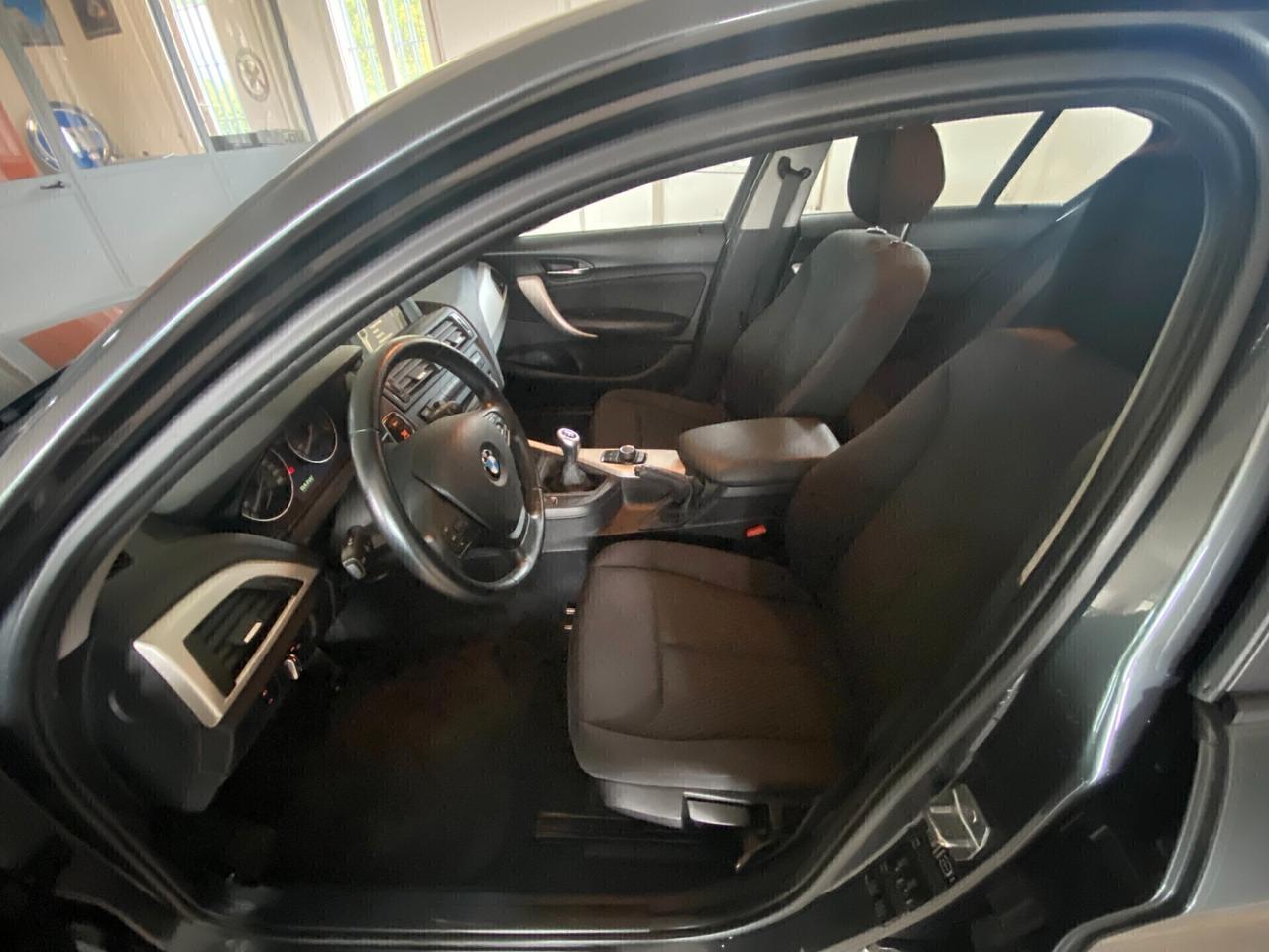 Bmw 114d 5p. Unique