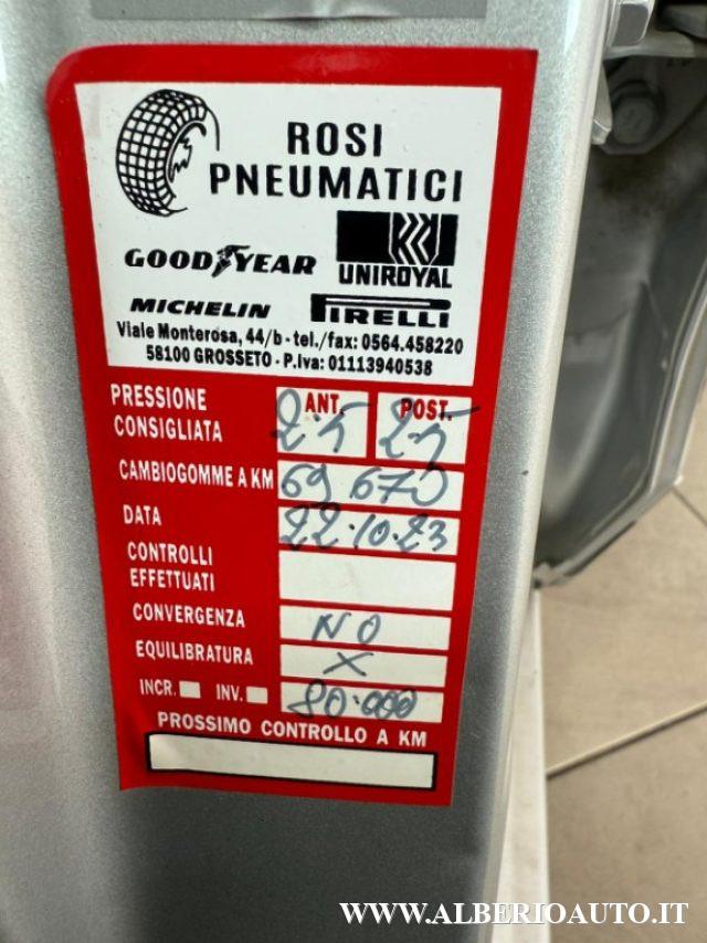 TOYOTA Yaris 1.0 VVT 5 porte Cool