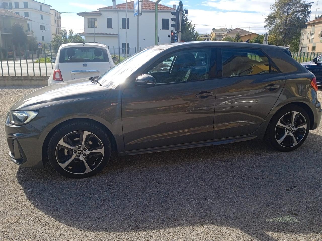 Audi A1 SPB 30 TFSI S line edition