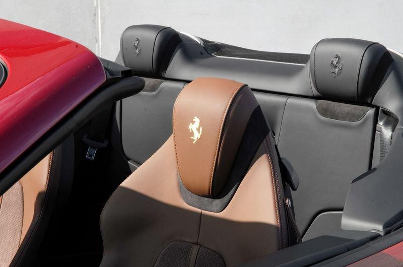 Ferrari Roma Spider Roma Spider - Elegantissima combo colori-Surround View