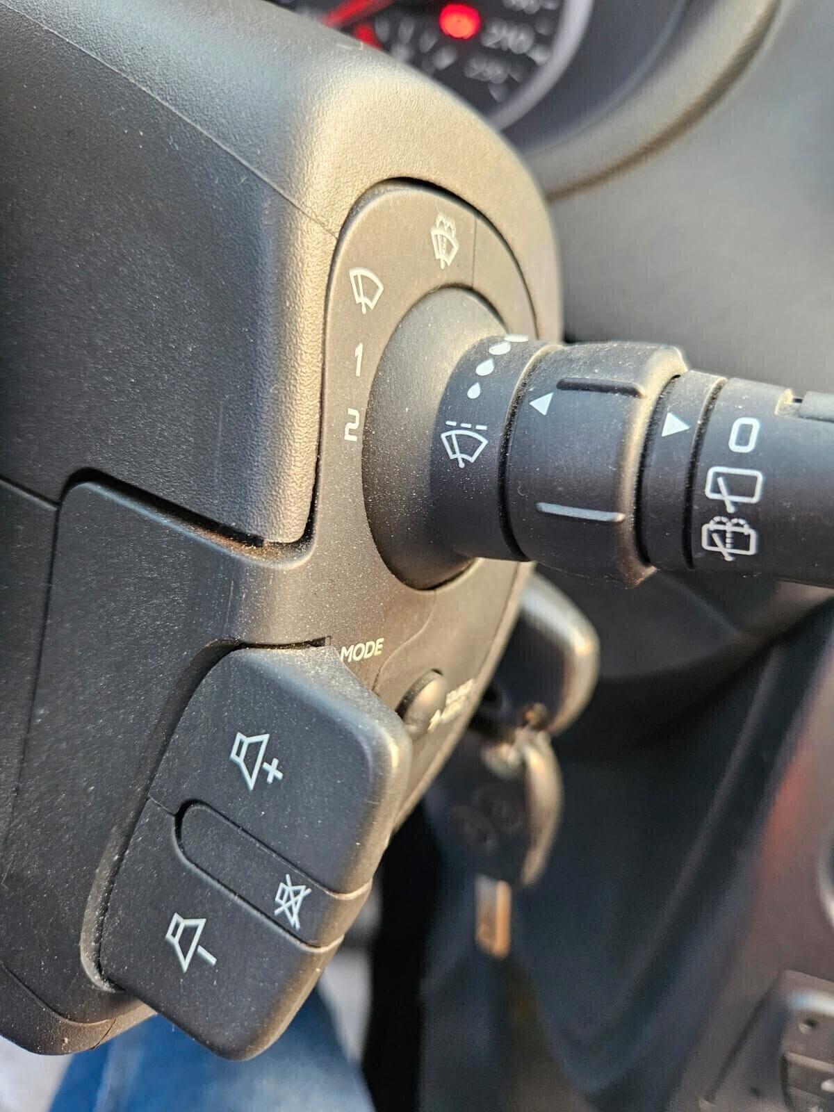 Renault Clio 1.2 16V 5 porte Luxe