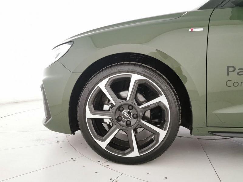 Audi A1 Sportback 30 1.0 tfsi Identity Black 116cv