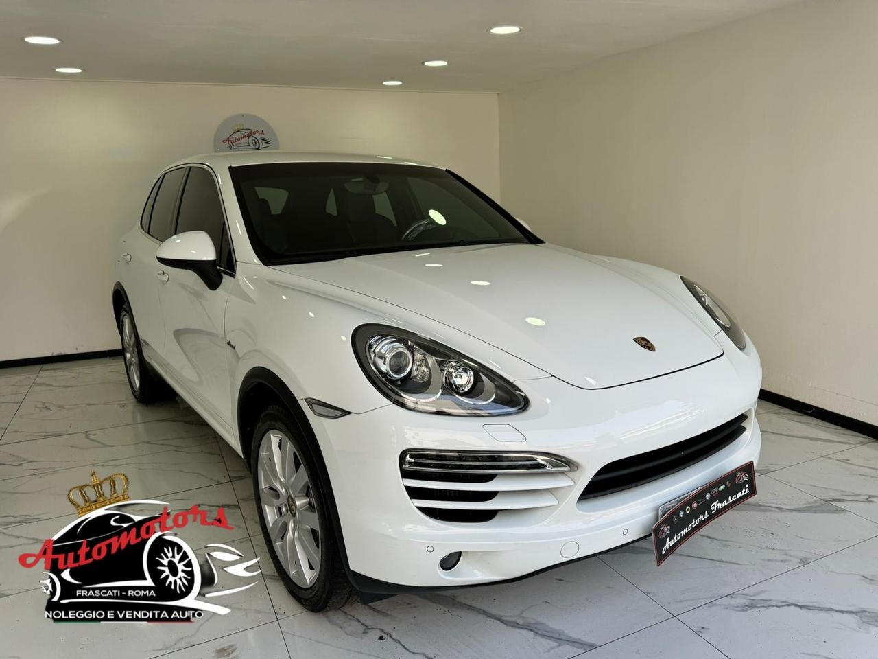 Porsche Cayenne 3.0 Diesel-TIPTRONIC-GARANTITO-2012