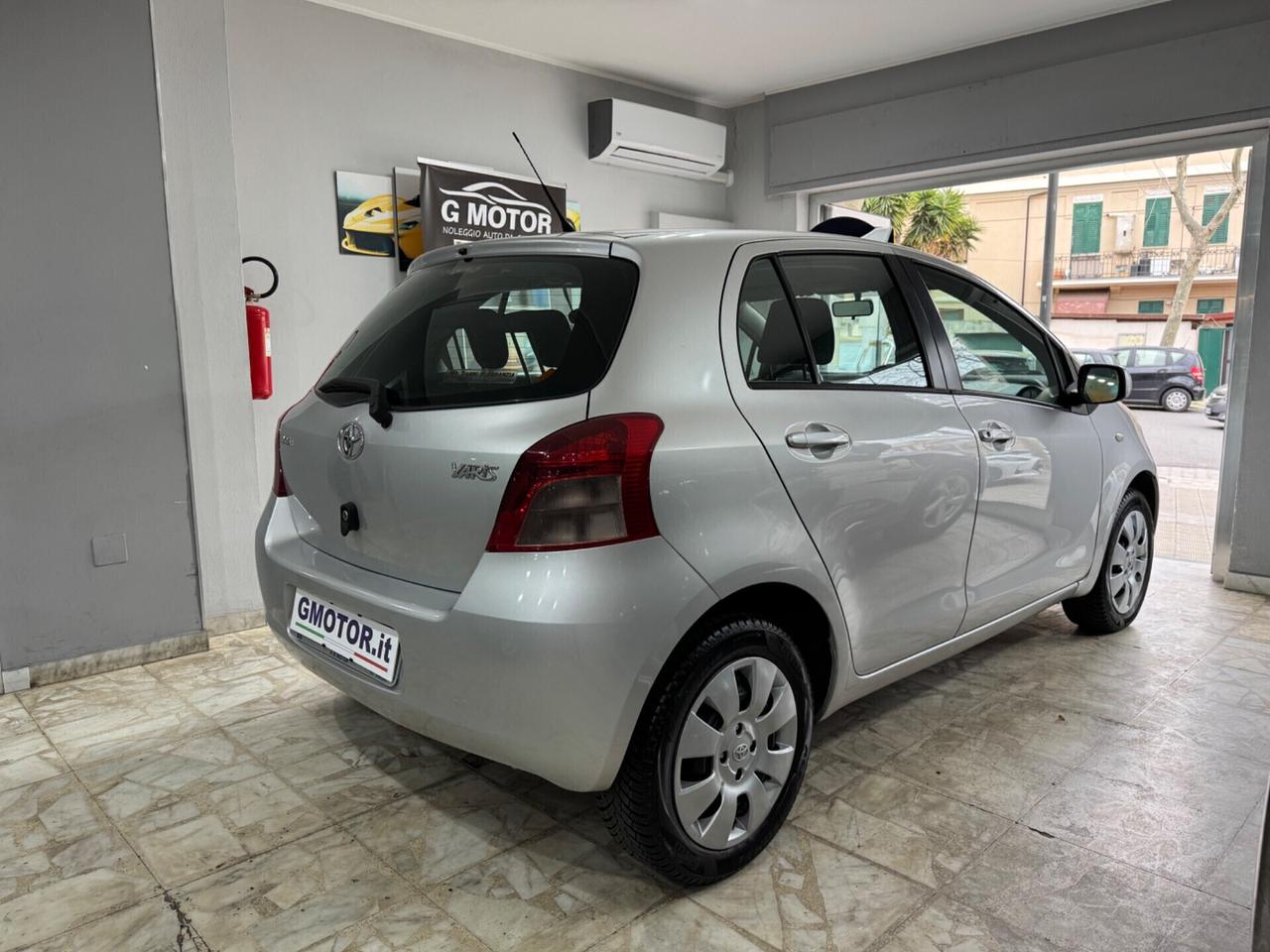 Toyota Yaris 1.0 benzina 5 porte Sol