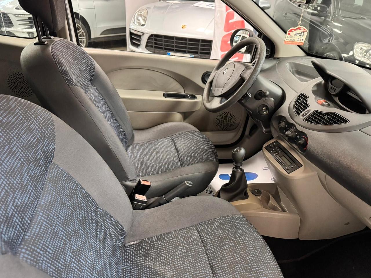Renault Twingo 1.2 8V Dynamique
