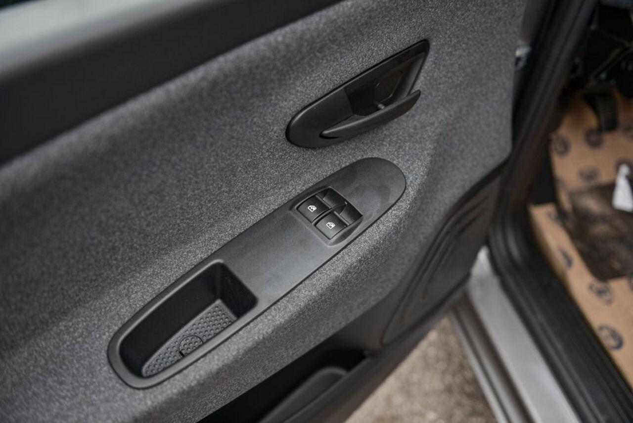 LANCIA Ypsilon III 2021 - Ypsilon 1.0 firefly hybrid Silver s&s 70cv