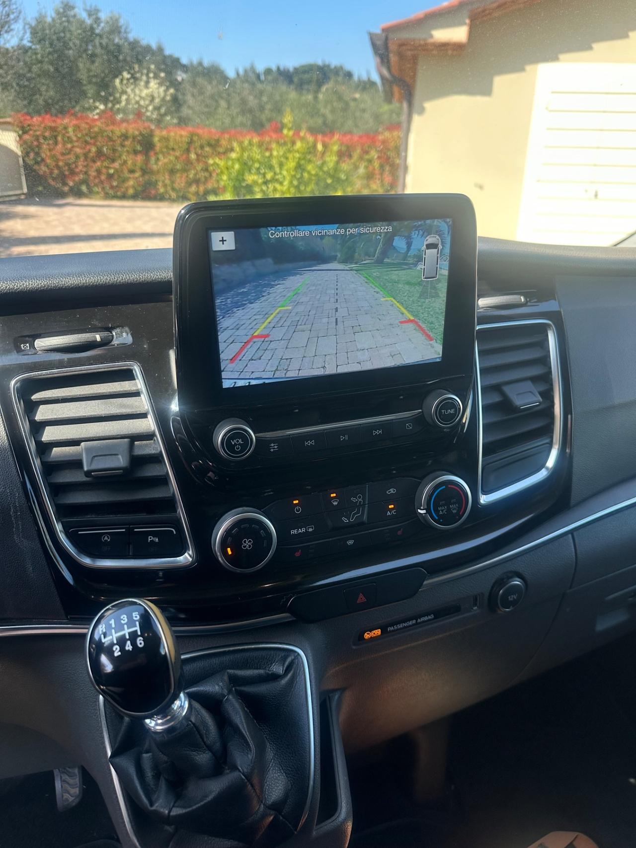 Ford Tourneo Custom 310 2.0 TDCi 130CV PC Titanium