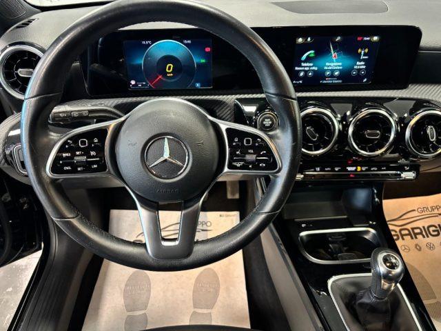 MERCEDES-BENZ A 180 d Executive Full Optional