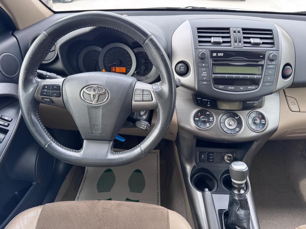 Toyota RAV 4 RAV4 Crossover 2.2 D-4D 150 CV DPF Exclusive