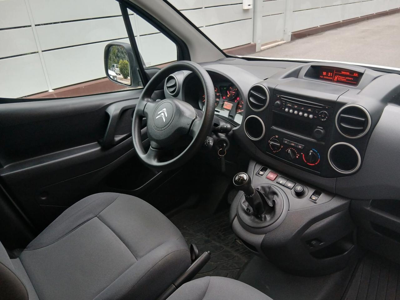 Citroen Berlingo BlueHDi 120 S&S Van 3 posti tua a € 193 mese IVA ESPOSTA