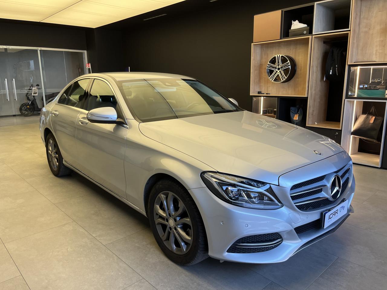 Mercedes-Benz Classe C-W205 2014 Berlina - C 250 d (bt) Sport 4matic auto