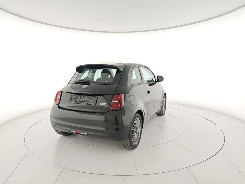 FIAT 500 e Berlina 42 kWh Icon