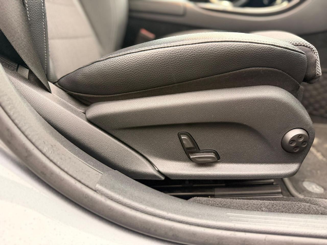 Mercedes-Benz E 220 Business Sport E 220 D #9348