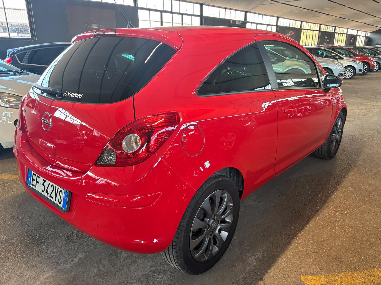 Opel Corsa 1.2 63KW 85CV 3porte Club NEOPATENTATO
