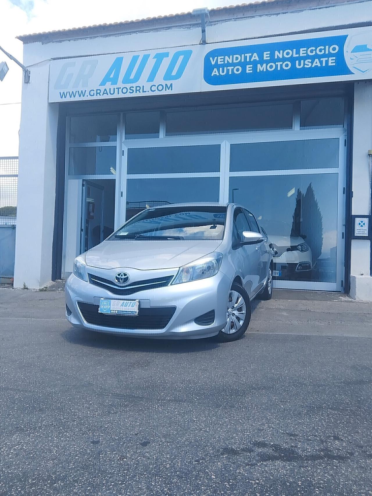 Toyota Yaris 1.0 5 porte Active