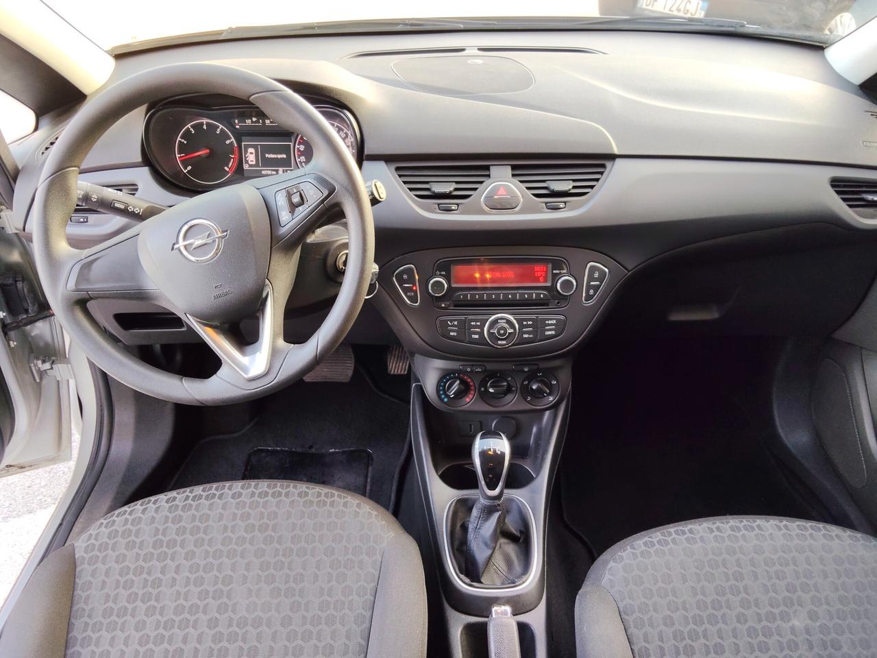 Opel Corsa 1.4 90CV cambio automatico 5 porte 40.000km