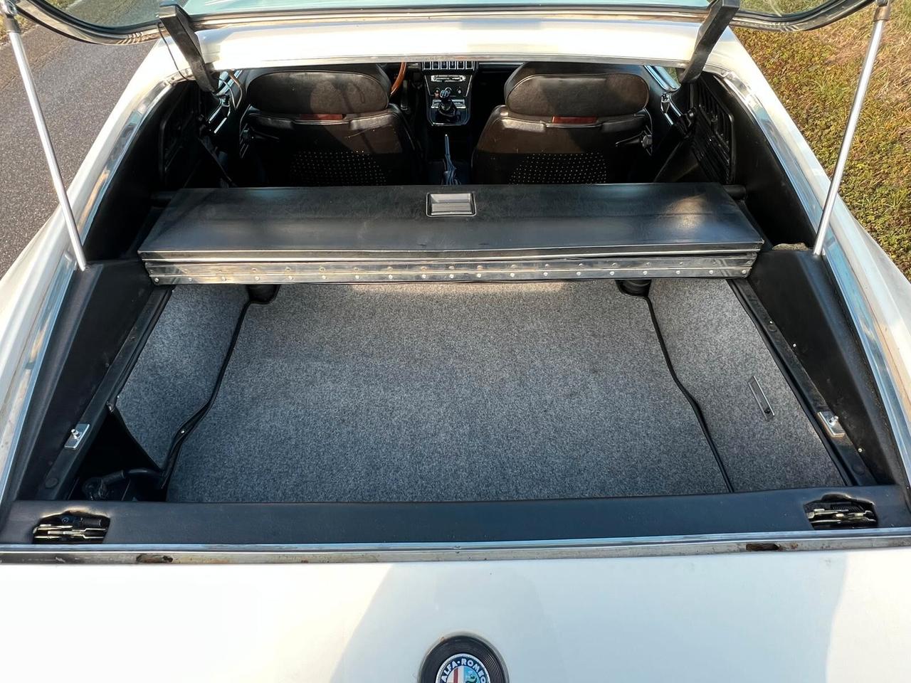 Alfa Romeo Montreal 2.600 V8