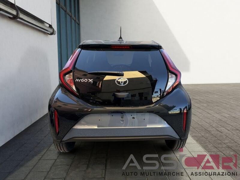 Toyota Aygo X 1.0B (72 CV) Active S-CVT