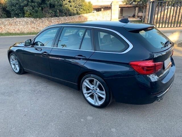 BMW 320 D xDrive Touring Luxury Steptronic