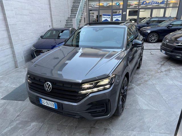 VOLKSWAGEN Touareg 3.0 V6 TDI 286 CV SCR R line tetto panoramico