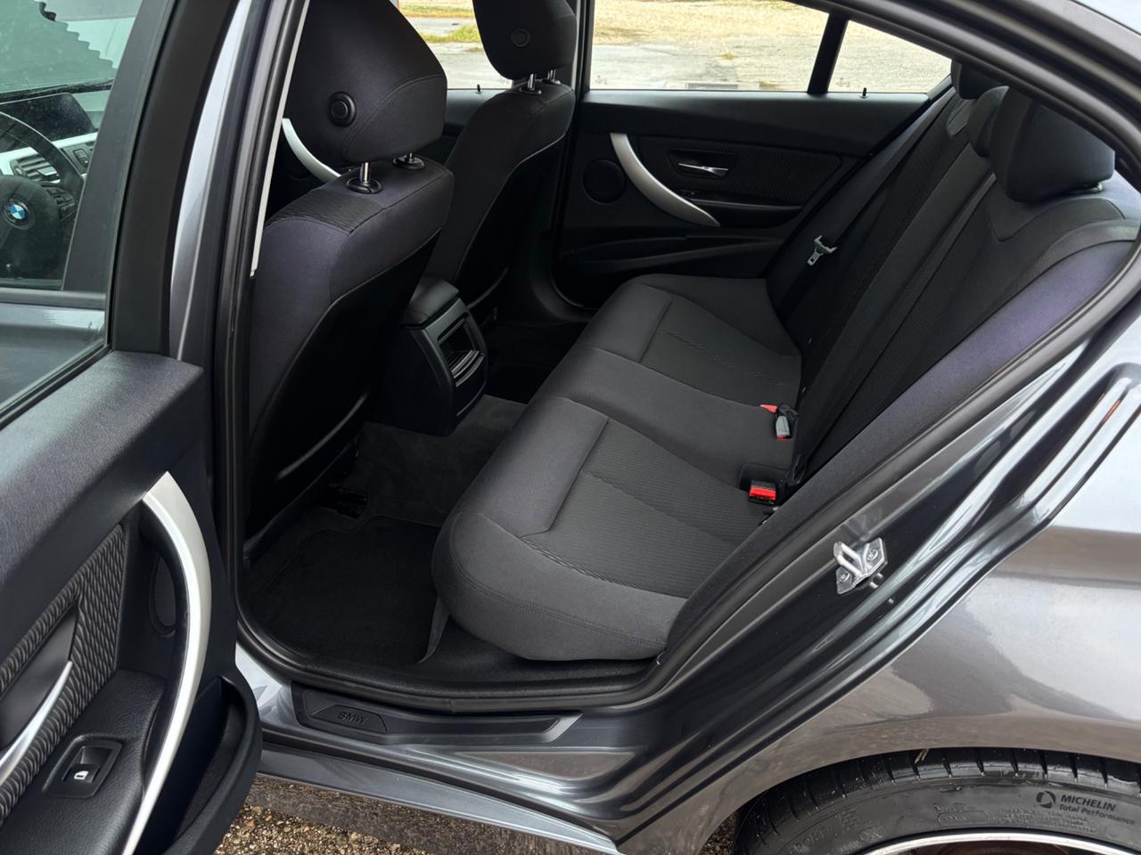 BMW 320d 2.0D 163cv . Garanzia 12 mesi