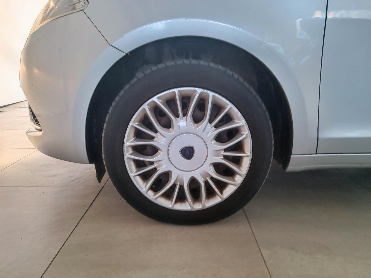 Lancia Ypsilon 5 Porte Ypsilon 1.2 Gold 69cv