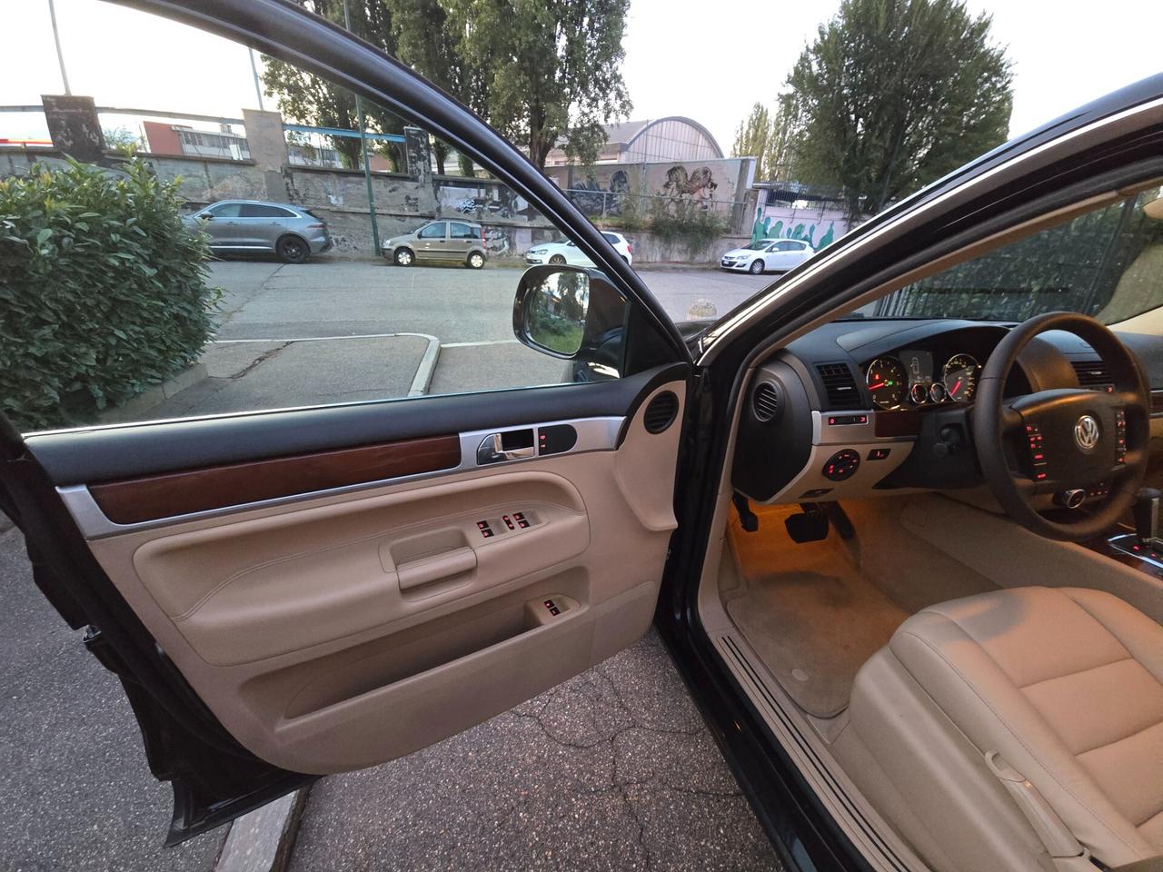 Volkswagen Touareg 2.5 R5 TDI DPF tiptronic Exclusive