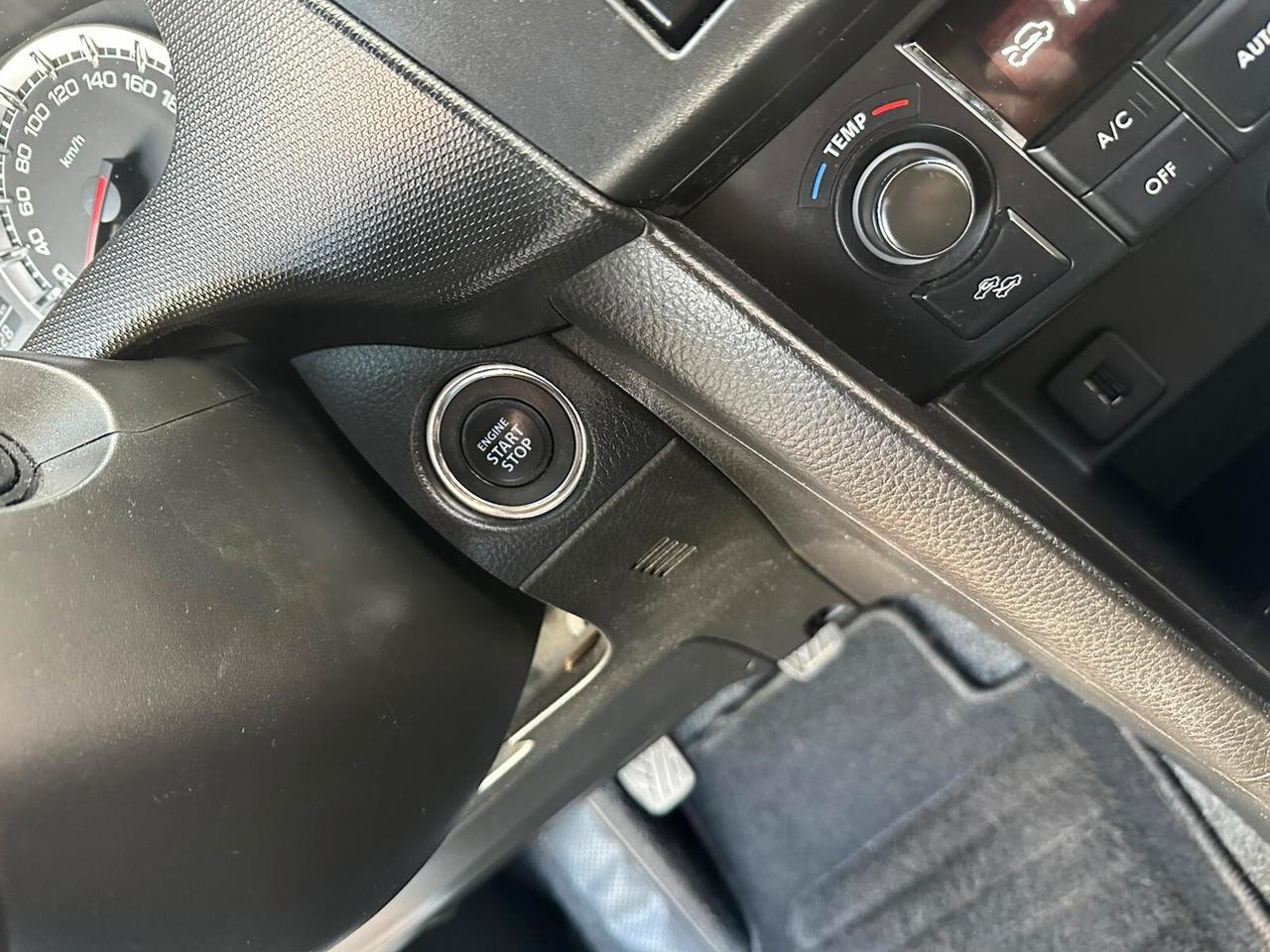 Suzuki Swift 1.3 DDiS 5 porte B-Top Bi-Color