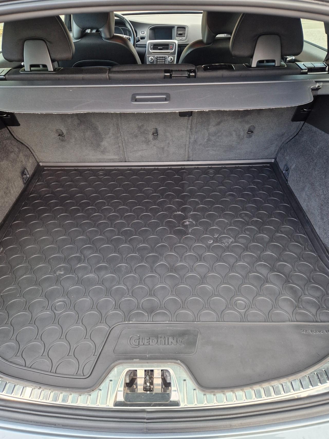 Volvo V60 Cross Country D3 Momentum