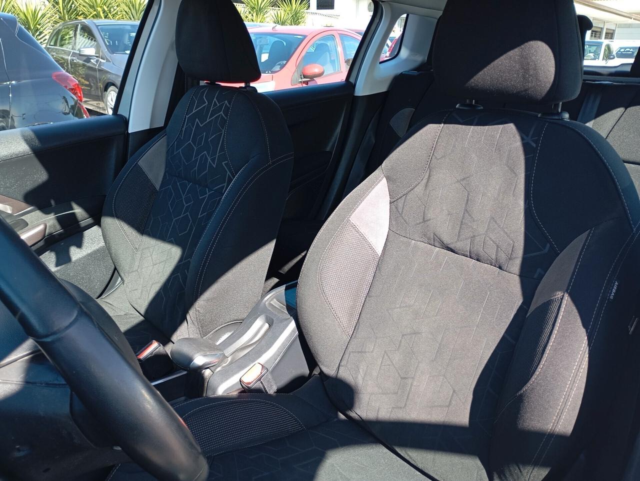 Peugeot 2008 1.6 e-HDi 92 CV Stop&Start