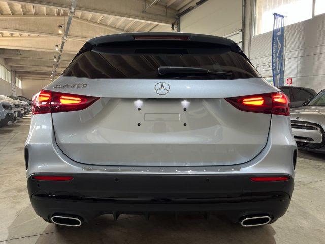 MERCEDES-BENZ GLA 200 Autom. AMG Line Premium Plus Pack Night/"19/Navig.
